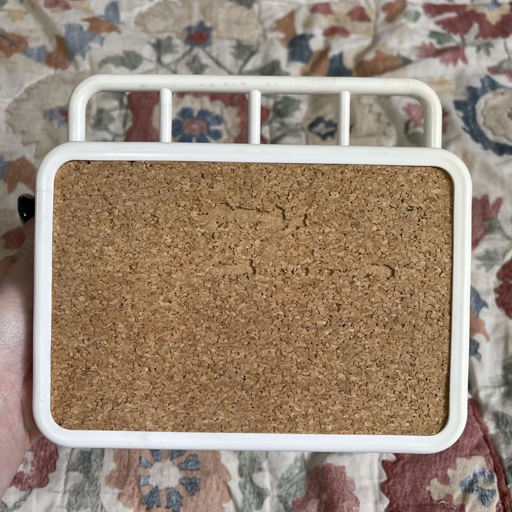 VTG Yaffa Catch-All Mini Office Organizer White Wall Stand Mail Pin Cork Board